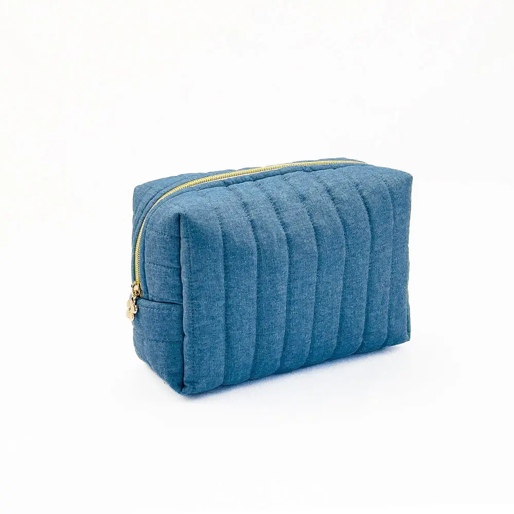 Hochwertiger Kulturbeutel in verschiedenen Größen, für Kinder und Erwachsene, 100% Handgemacht aus Jeansstoff - jetzt online kaufen in Cottbus.