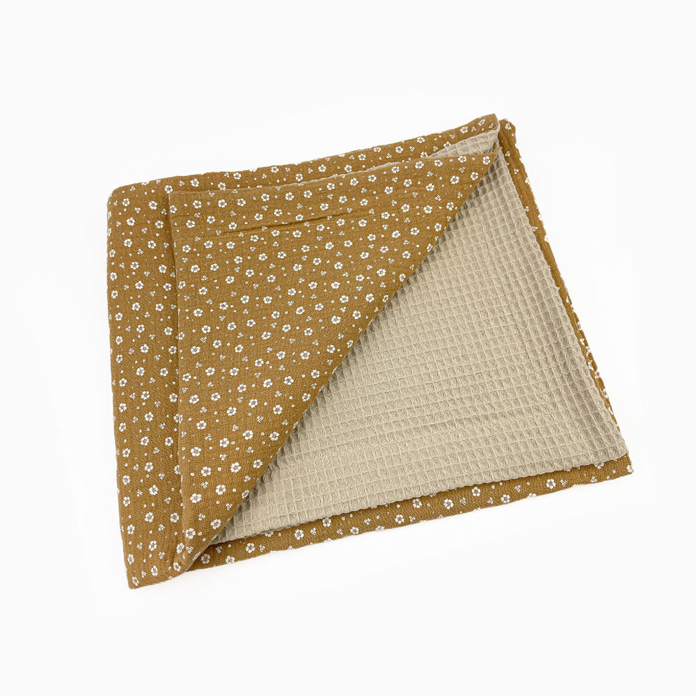 Personalisierte Babydecke aus Musselin Blumen und Waffelstoff oder Teddyplüsch creme
