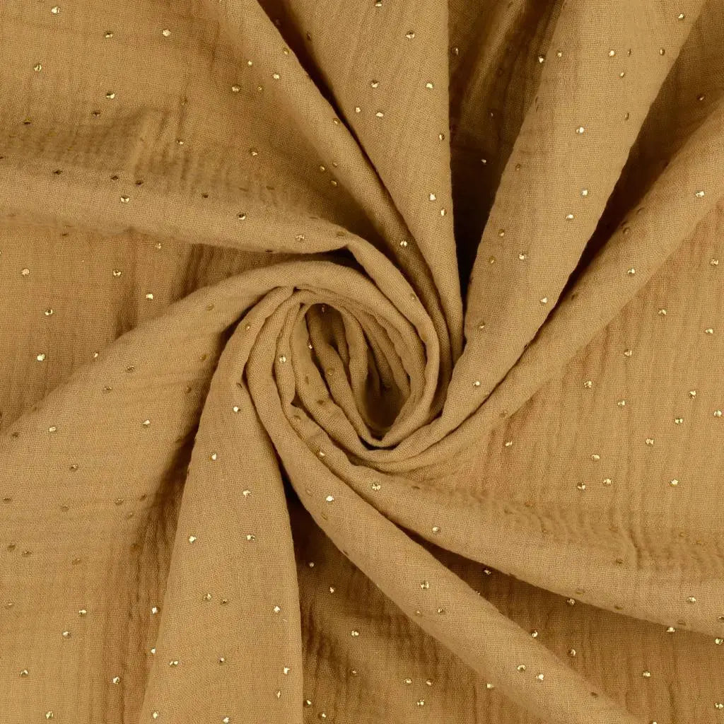 Musselin Double Gauze in Beige mit goldenen Punkten – weiche Baumwoll-Meterware mit Folienprint
