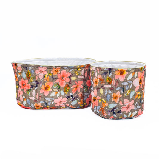 Utensilo / Aufbewahrung aus Musselin mit Blumen