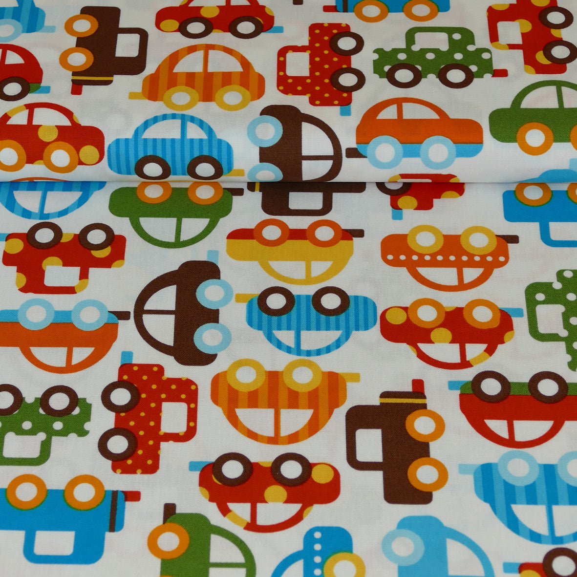 Baumwollstoff Patchwork Autos, weiß/bunt Robert Kaufmann Meterware