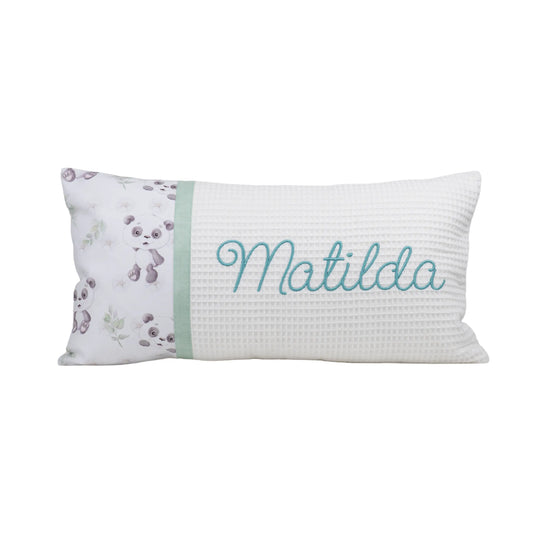 Personalisiertes Kissen Motivstoff Pandas mit Namen bestickt, Waffelstoff, handgemacht