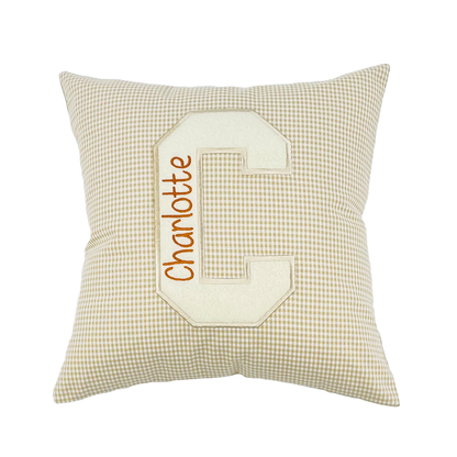 personalisiertes Kissen mit Namen und Motiv, aus Baumwollstoff in Beige Kariert genäht