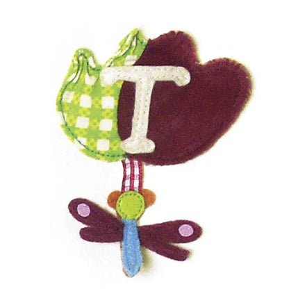 Dushi Stoffbuchstabe T in vielen unterschiedlichen Farben, aus Baumwolle, mit Schlaufe zum Annähen oder Aufhängen, ca. 7 x 10 cm