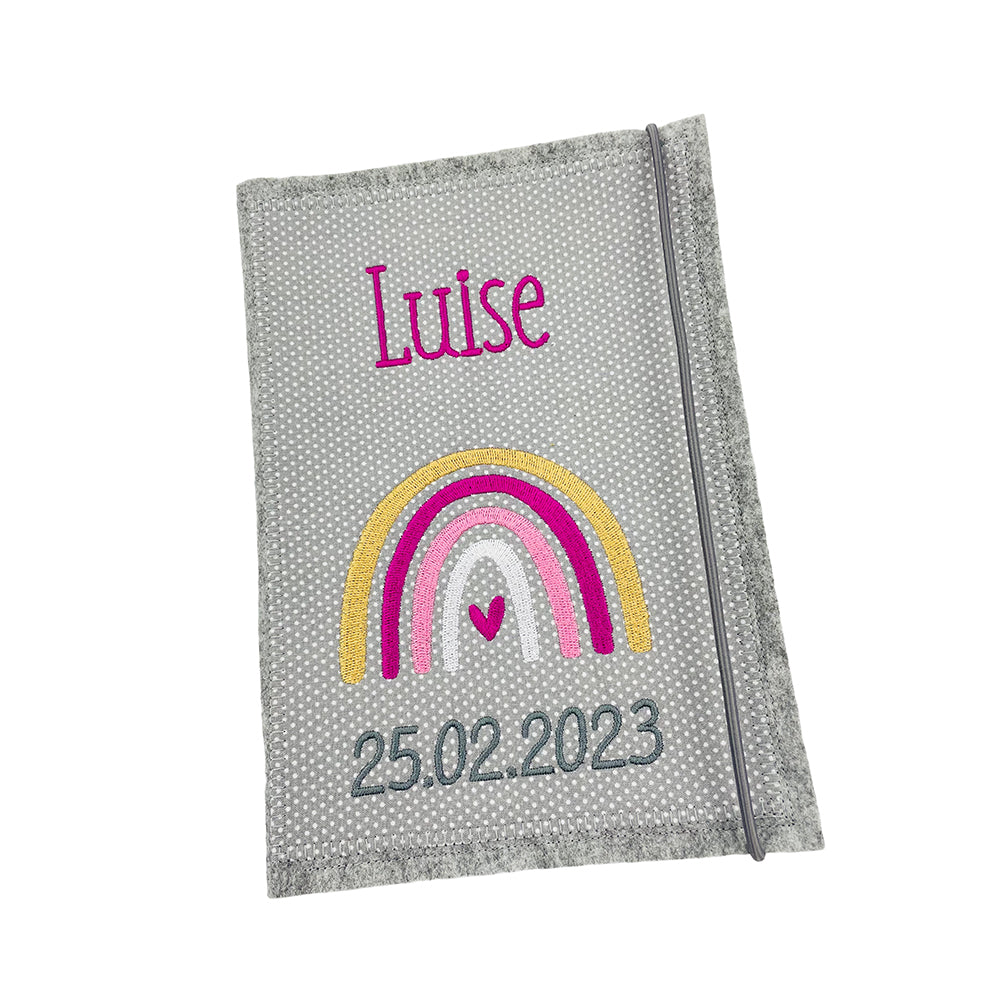 Personalisierte U-Heft Hülle mit Namen und Datum, Motiv Regenbogen und Stickfilz